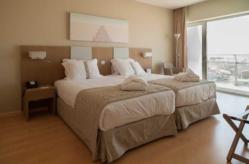 Eurostars Oasis Plaza Hotel Figueira da Foz Ngoại thất bức ảnh